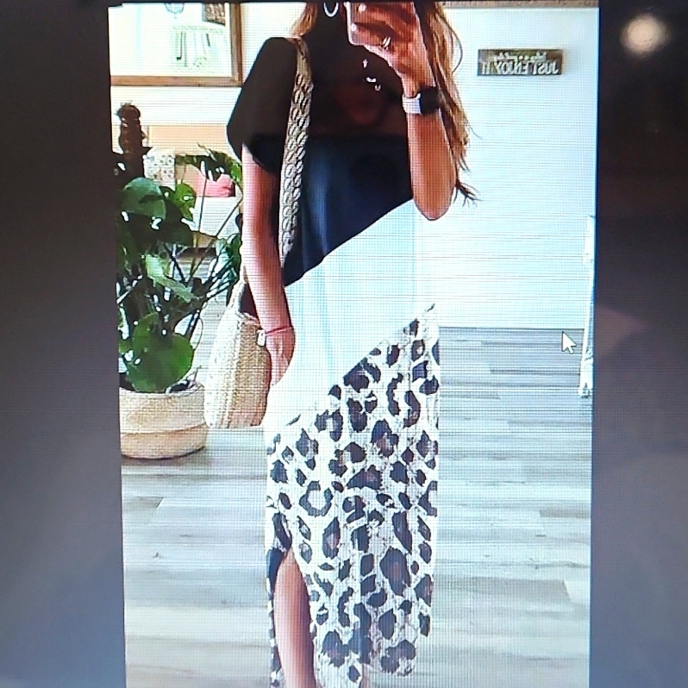 Black Leopard Color Block Side Slit T-Shirt Maxi Dress